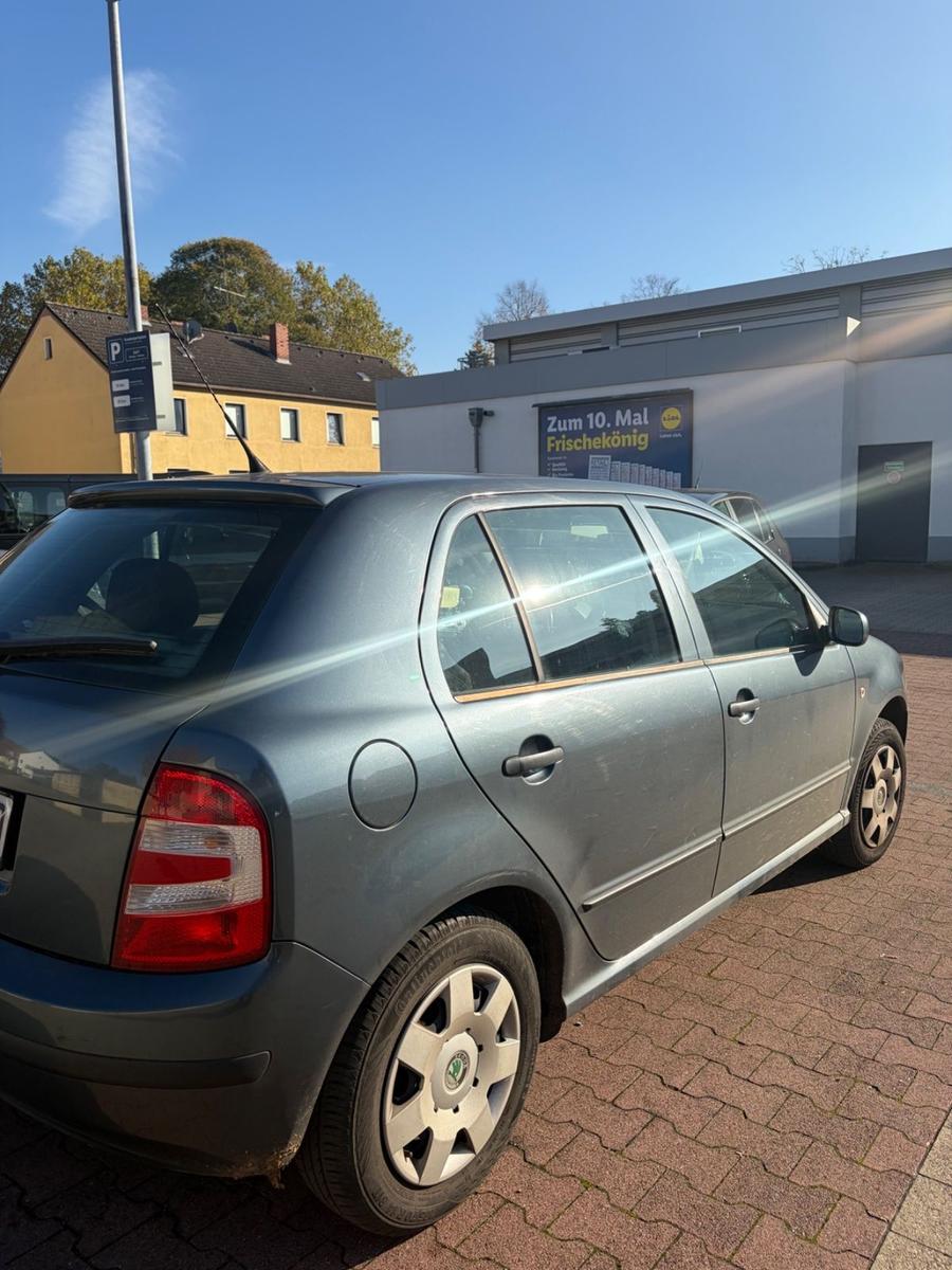 Skoda Fabia 2005 — салон