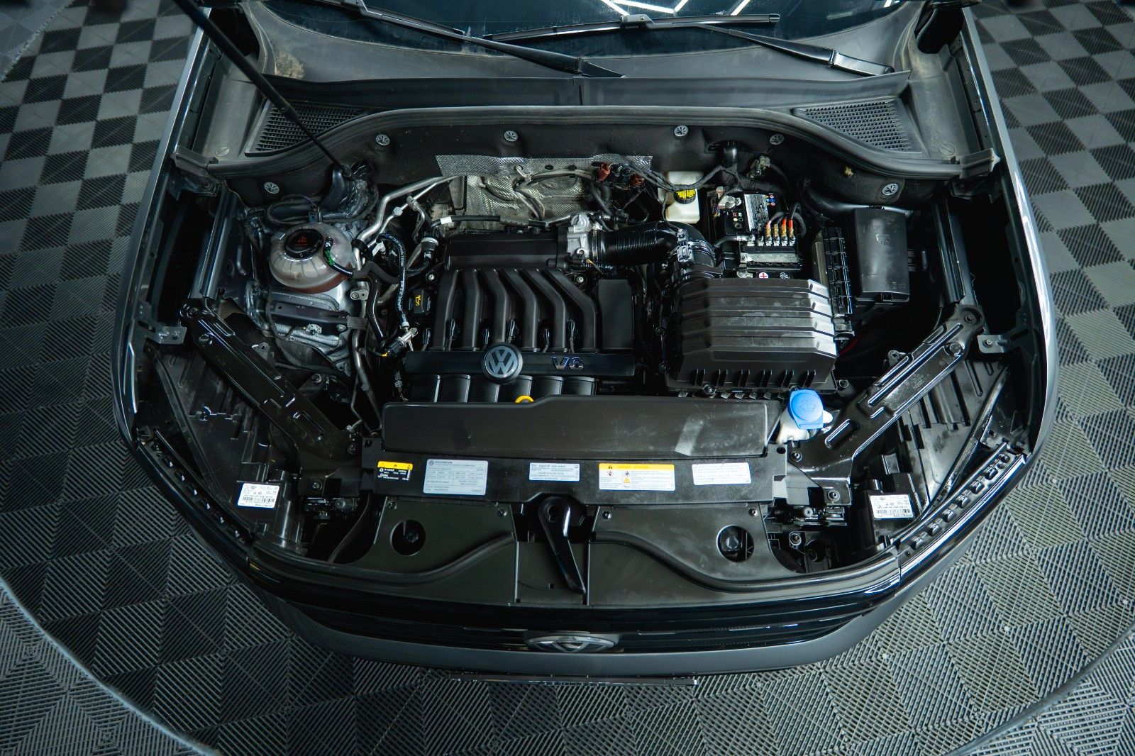 Fahrzeugabbildung Volkswagen ATLAS 3.6 4x4 SEL PREMIUM Black Line *7 Sitze*