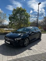 Mercedes-Benz AMG Line,Navi,MBUX, LED-High Perf. Scheinwerfer - Mercedes-Benz A-Class: Scheinwerfer