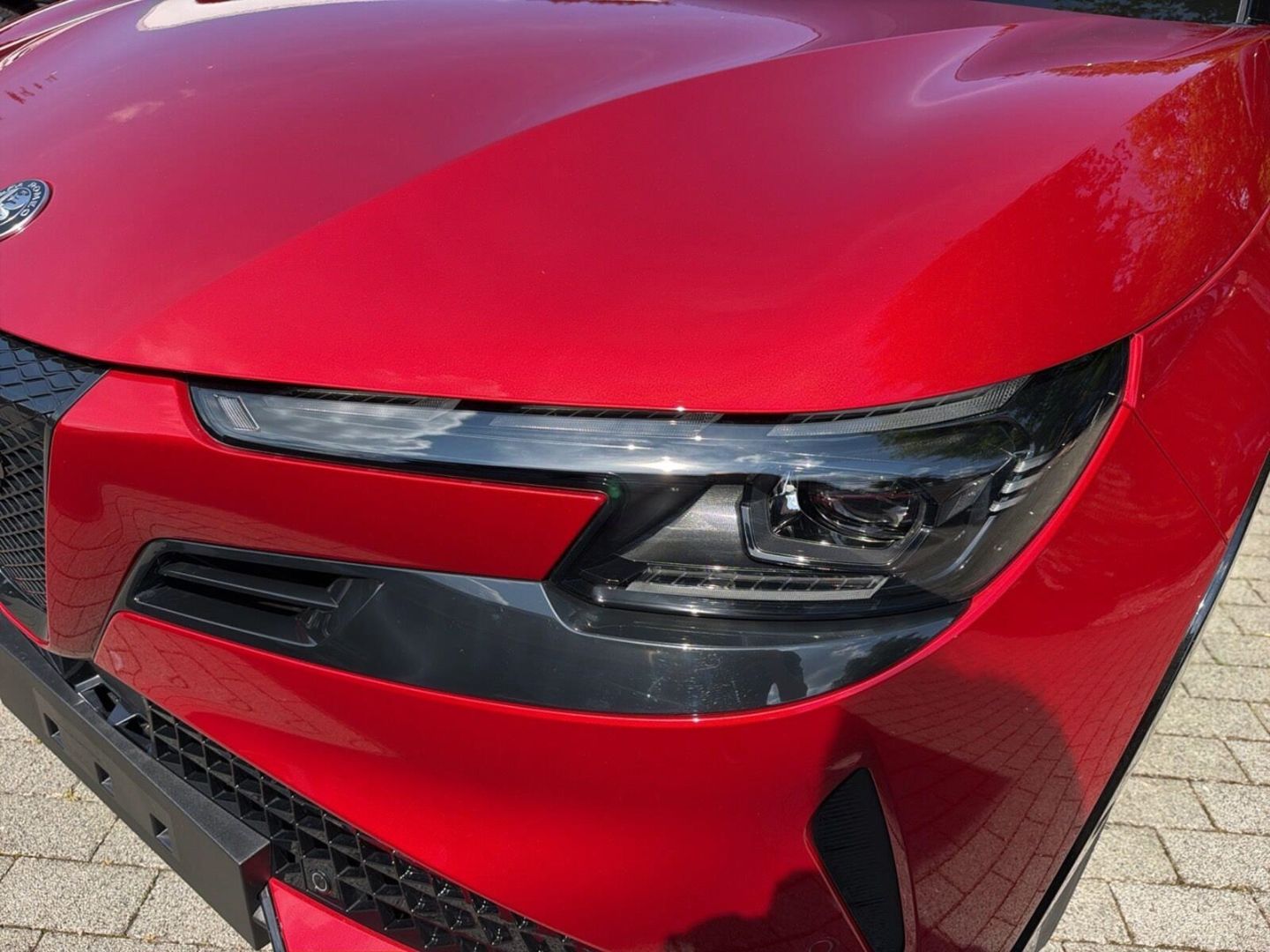 Fahrzeugabbildung Alfa Romeo Junior Ibrida Sport Speciale 1,2 VGT 107kW MY26