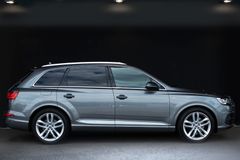 AUDI Q7 3.0 TDI quattro S-Line Sport Plus*PSD*AHK*7-S
