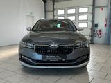 Skoda Superb Combi Scout 2.0 TDI DSG 4x4 AHK Kamera Na - Skoda Superb SCOUT mit Diesel-Antrieb