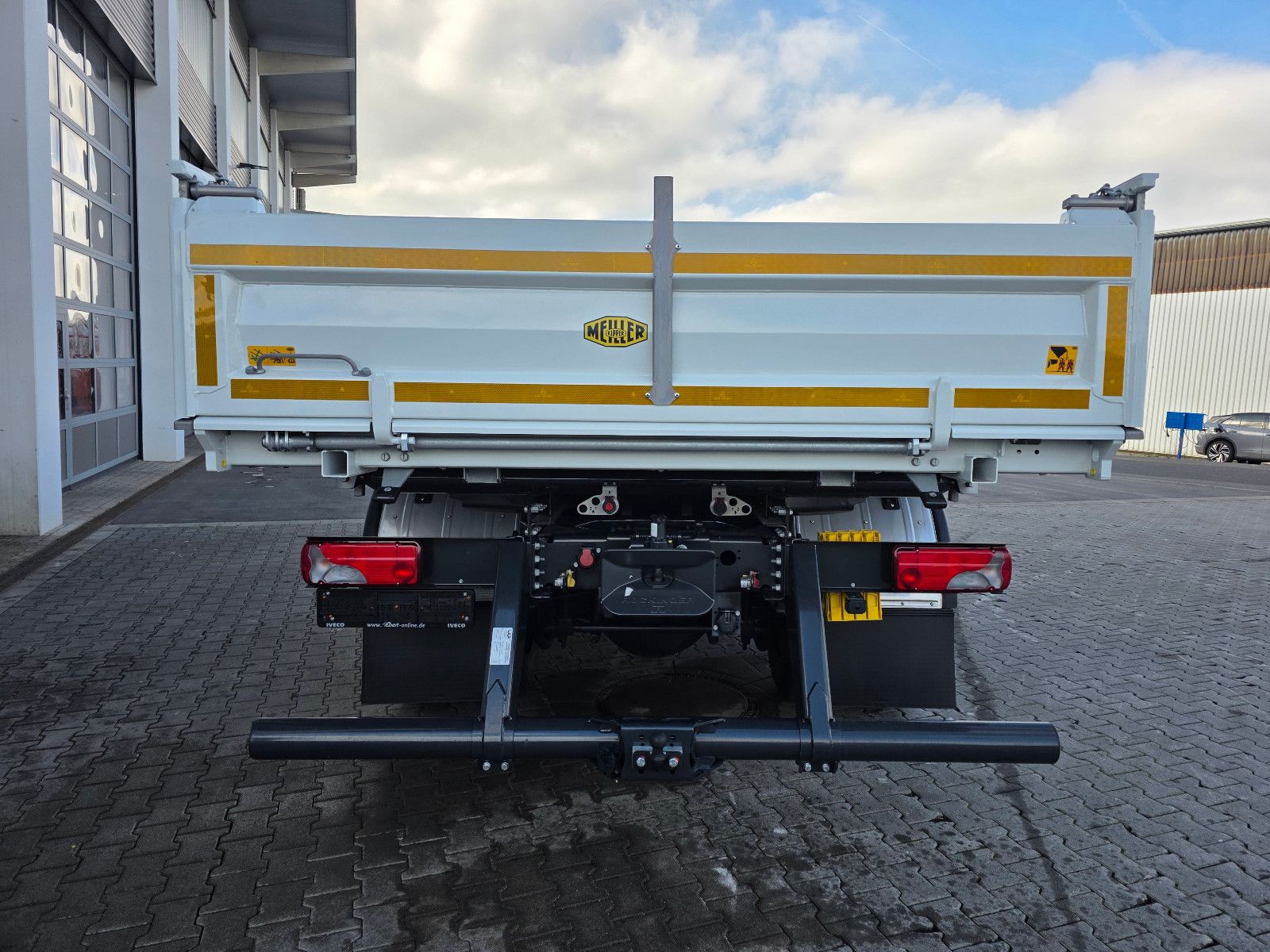 Fahrzeugabbildung Iveco Eurocargo ML160E32 4x2 Kipper, Klima, 2 x AHK