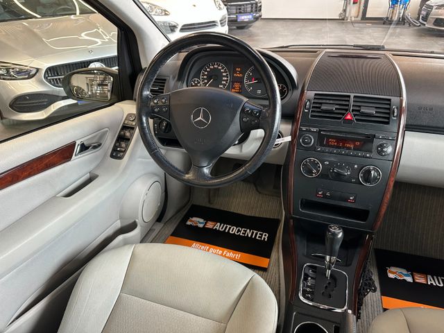 MYAUTOCENTER – Gebraucht- und Jahreswagen mit Werkstattservice in Pfaffenhofen Mercedes-Benz A 150 *Klima*Elegance*Automatik*TÜV*