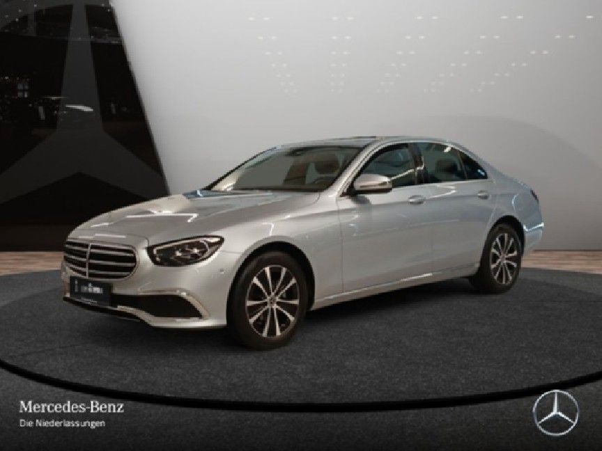 Image of Mercedes-Benz E 200