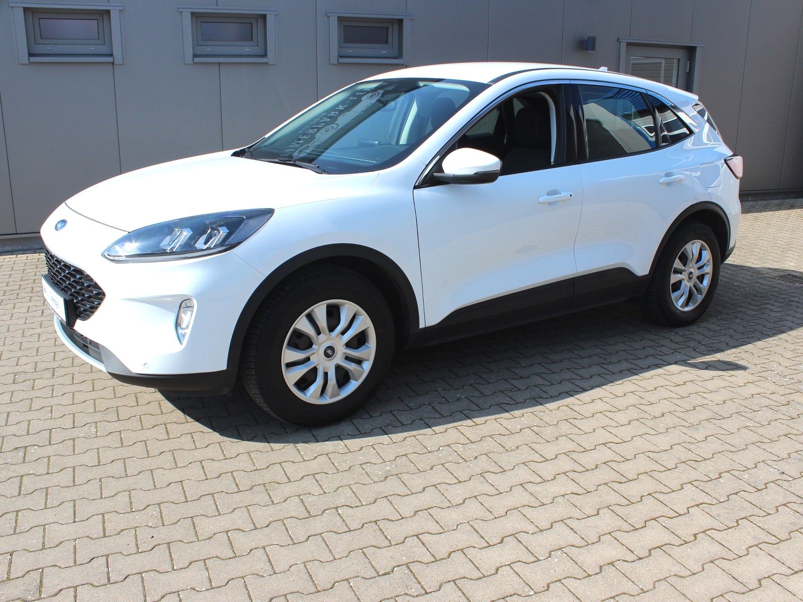 Fahrzeugabbildung Ford Kuga Cool & Connect 1,5 EcoBoost