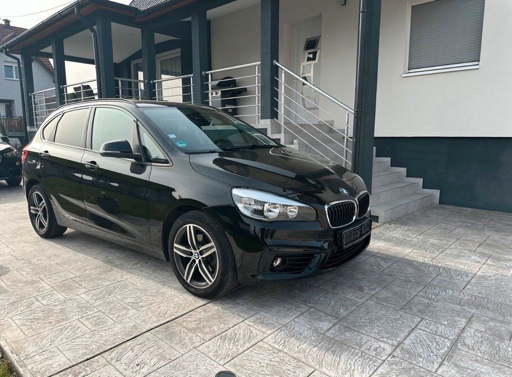 Image of BMW 218