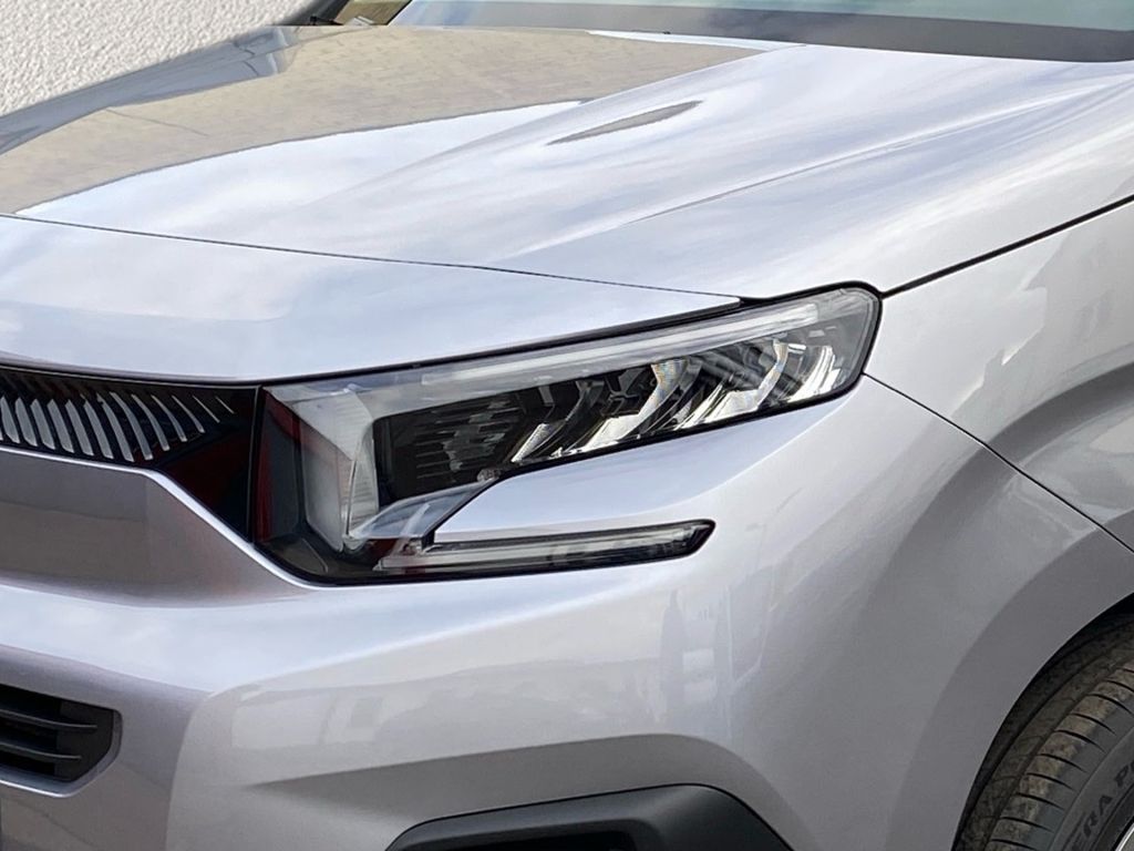 Fahrzeugabbildung Citroën Berlingo M PureTech 110 PLUS - Winter Paket