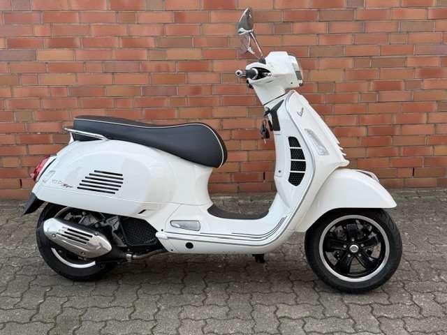 Vespa GTS Super 125 ABS/ASR  non keyless LED