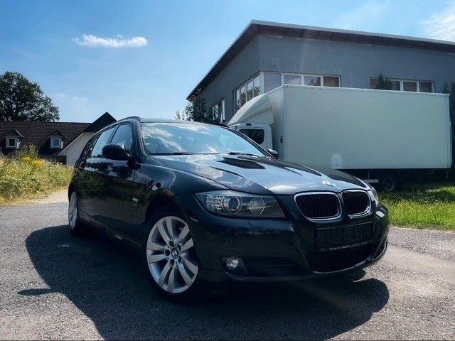 BMW 320d xDrive*Pano*Lenkrad-HZ*Stand-HZ*Ahk*