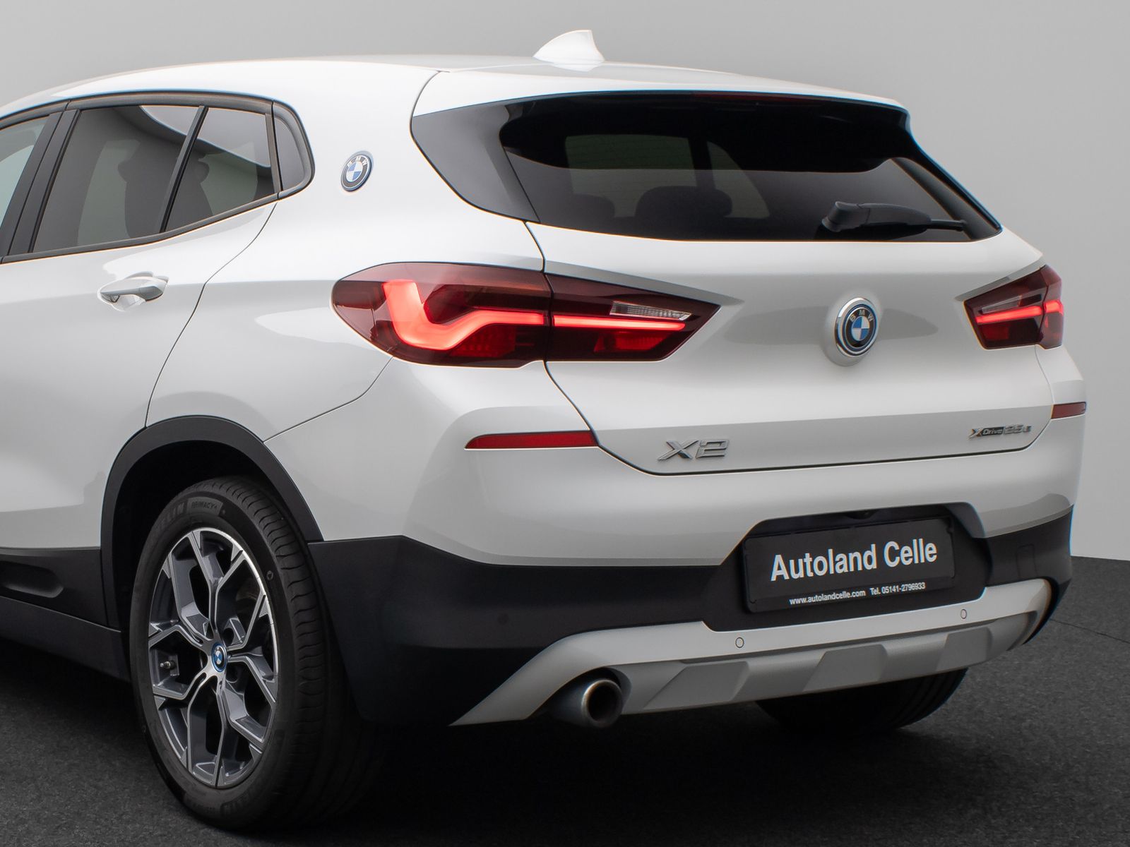 Fahrzeugabbildung BMW X2 xD25e Kamera DAB HiFi Navi Komfort Sport LED