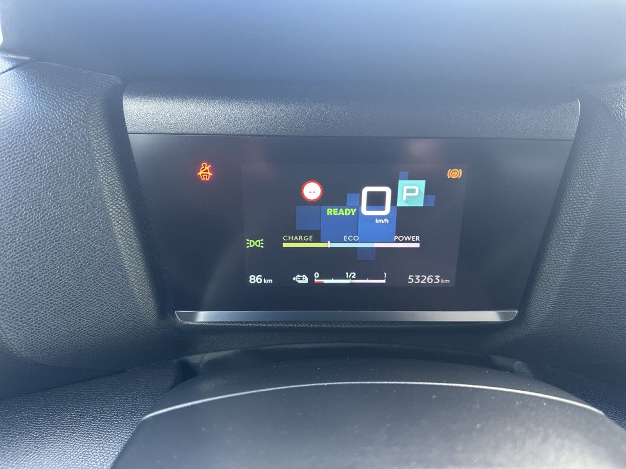 Fahrzeugabbildung Citroën ë-C4 Lim. Feel