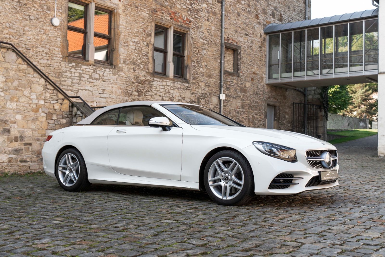 Fahrzeugabbildung Mercedes-Benz S 560 Cabriolet BURMESTER HUD 360° ACC LUFT TOTW