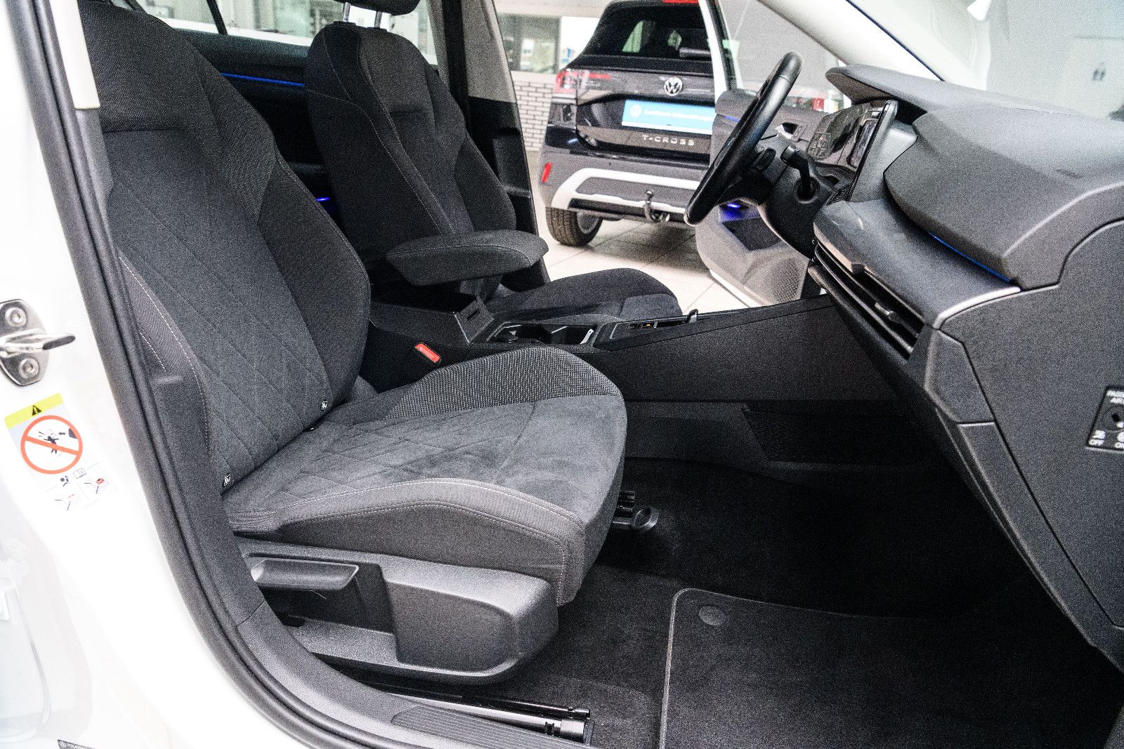 Fahrzeugabbildung Volkswagen Golf  Style eHybrid PHEV +150kw+DSG+ACC+AppCon.