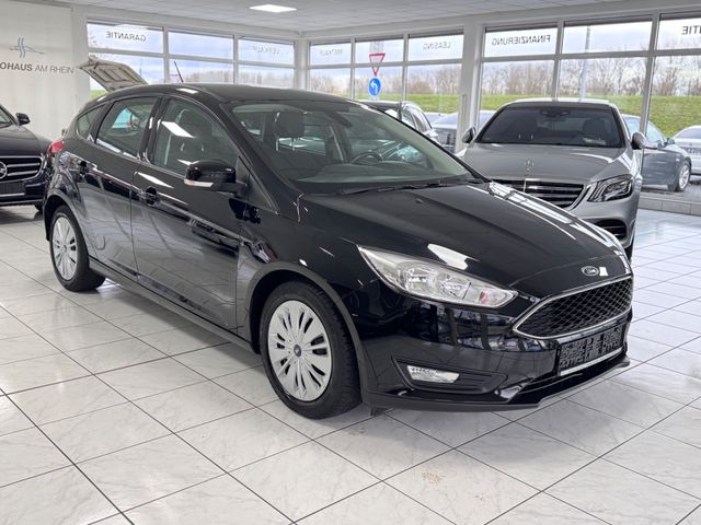 Ford Focus Lim. Business+Navi+CarPlay+LenkradHzg+TOP!