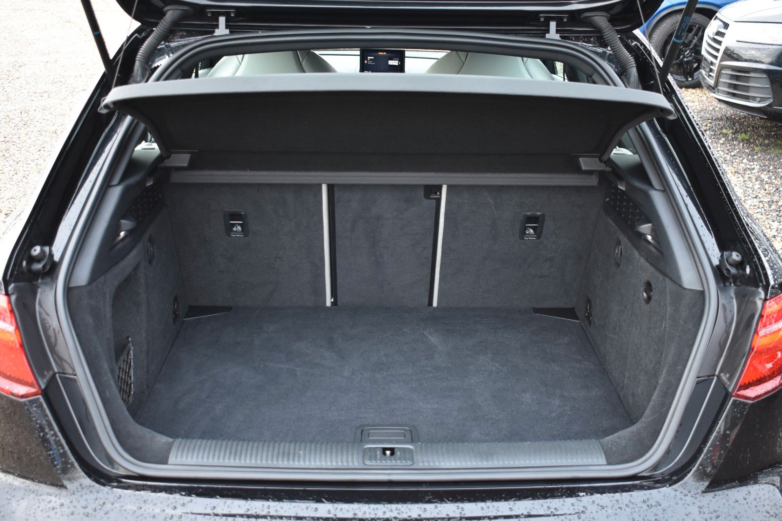 Fahrzeugabbildung Audi RS3 Sportback 2.5 TFSI quattro Keyles RS sitze