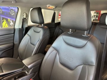 Bild 10 Jeep Compass S Plug-In Hybrid 4WD