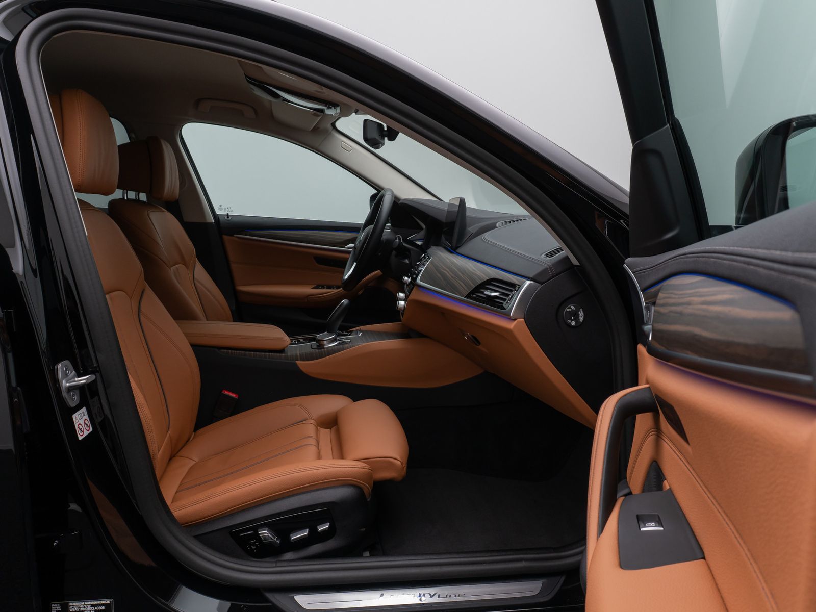 Fahrzeugabbildung BMW 520d xD Luxury Line DAB HUD Kamera Laser Komfort