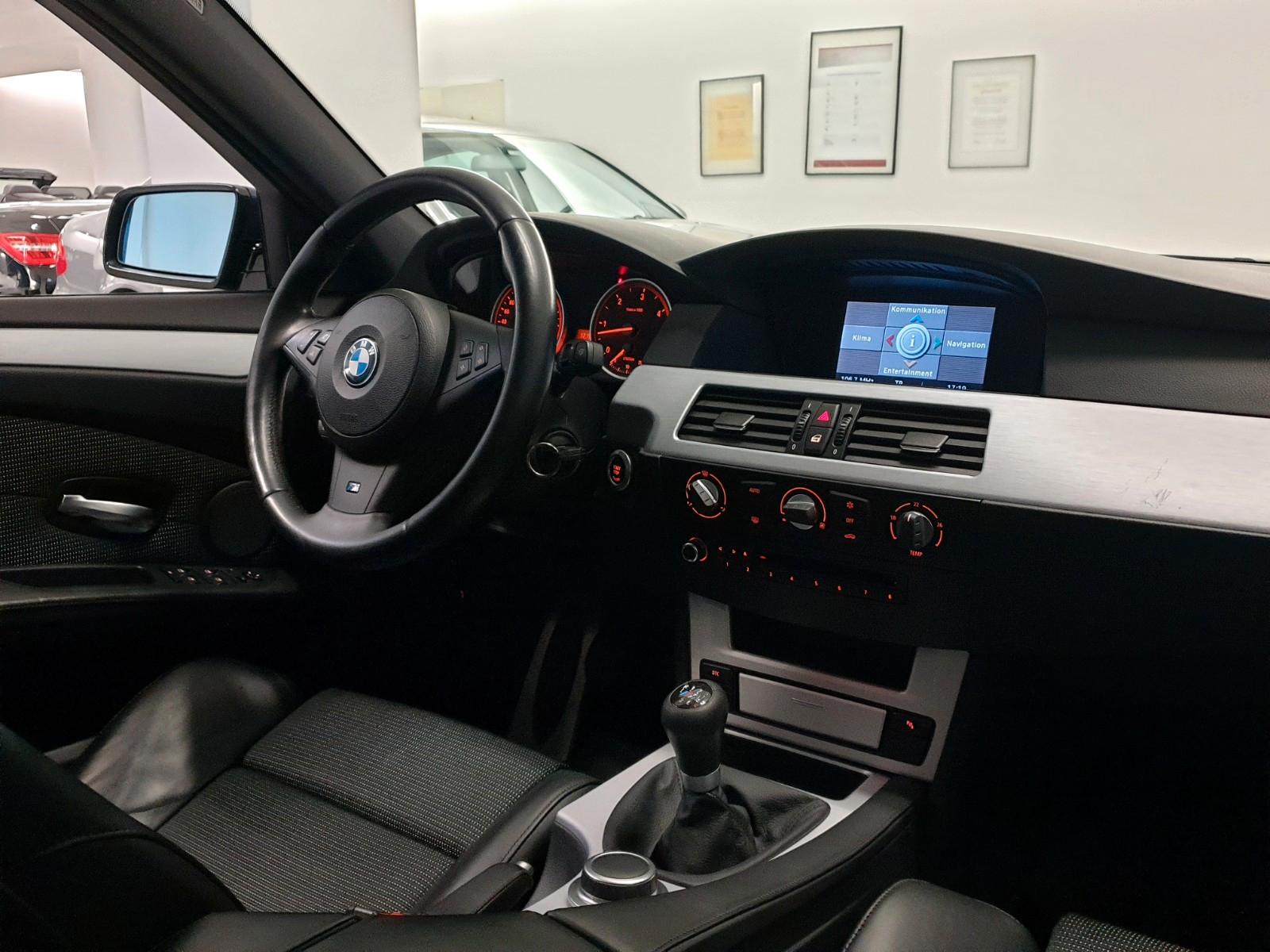 BMW 525 d 197 ch Pack M Sport • Boîte manuelle 6 • GPS • Sièges sport électriques • Jantes 18"