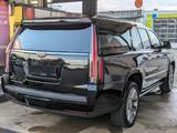 Cadillac Escalade 6.2 V8 Platinum ESV Autom. Platinum - Cadillac Escalade: Platinum