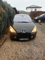 Peugeot auto Peugeot, 307 HDI - Peugeot 307 mit Diesel-Antrieb: Limousine