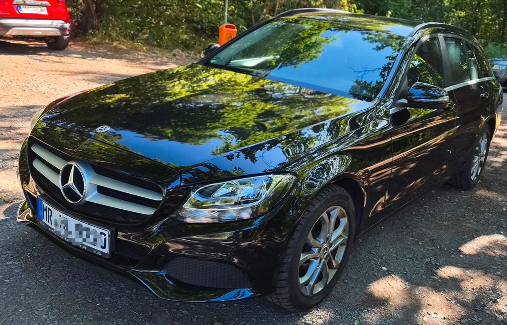 Image of Mercedes-Benz C 220