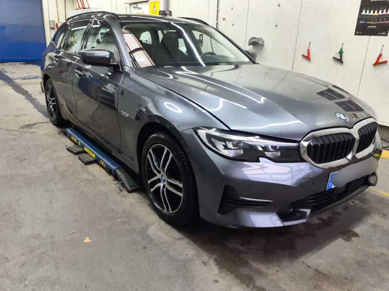 BMW 320e Touring *SPORT LINE* RFKMRA+P-DACH+LEDER