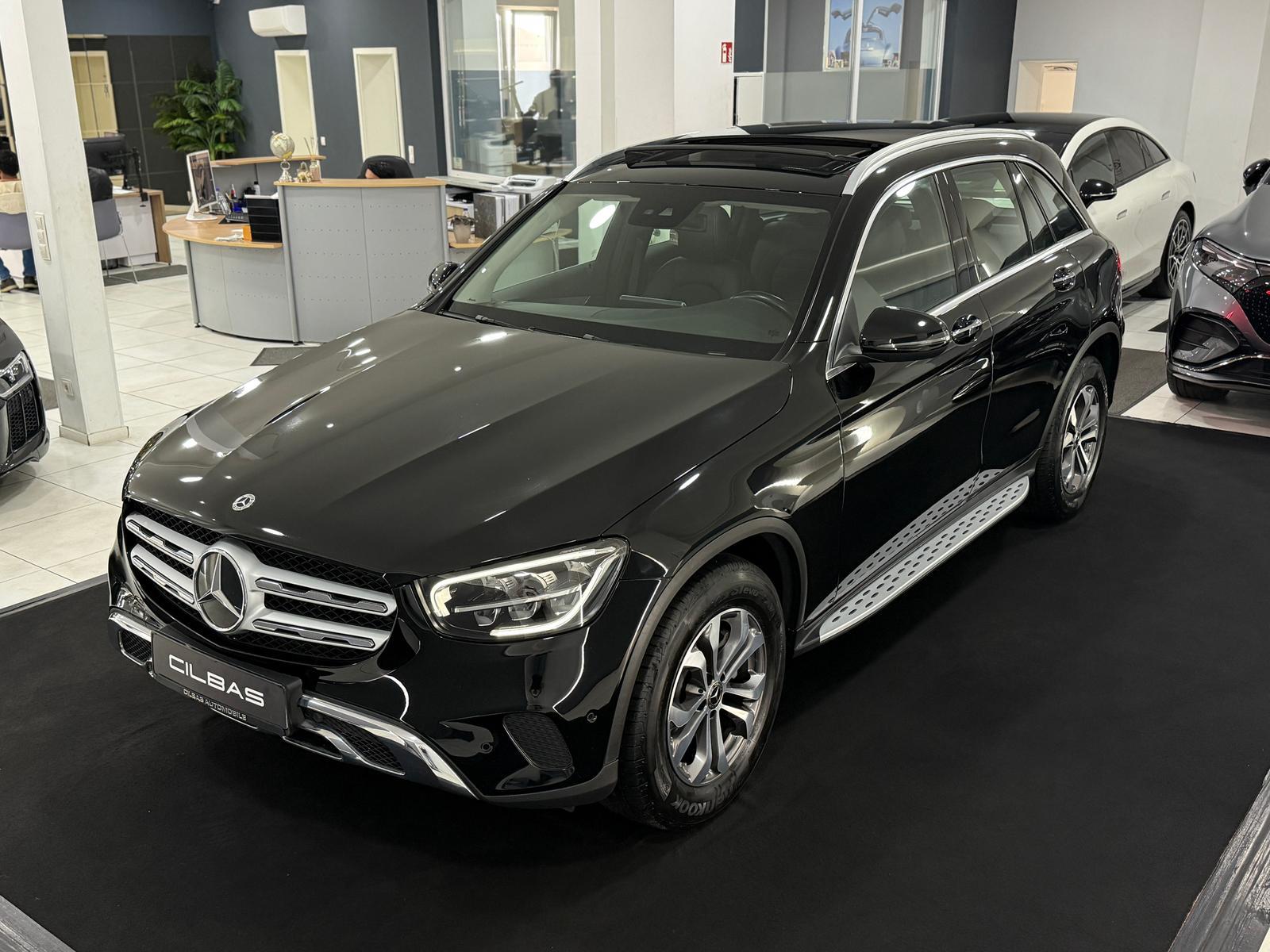 Mercedes-Benz GLC 220 d 4M AMG INT.*PANO*KAMERA*LED*CARPLAY*