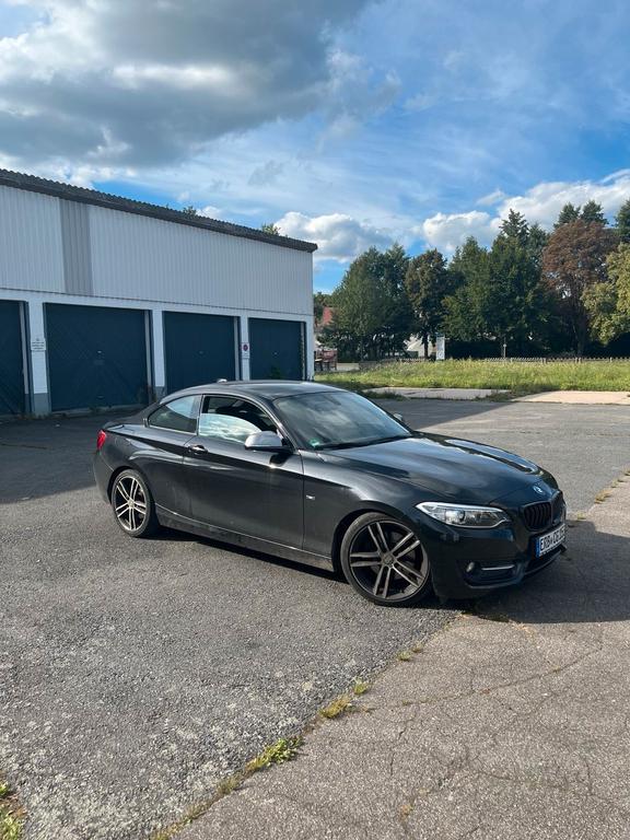 BMW 220