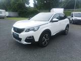Peugeot 3008 Allure 3DNav AHK City R-Cam Reling Sitzheiz - Peugeot 3008: Allradantrieb