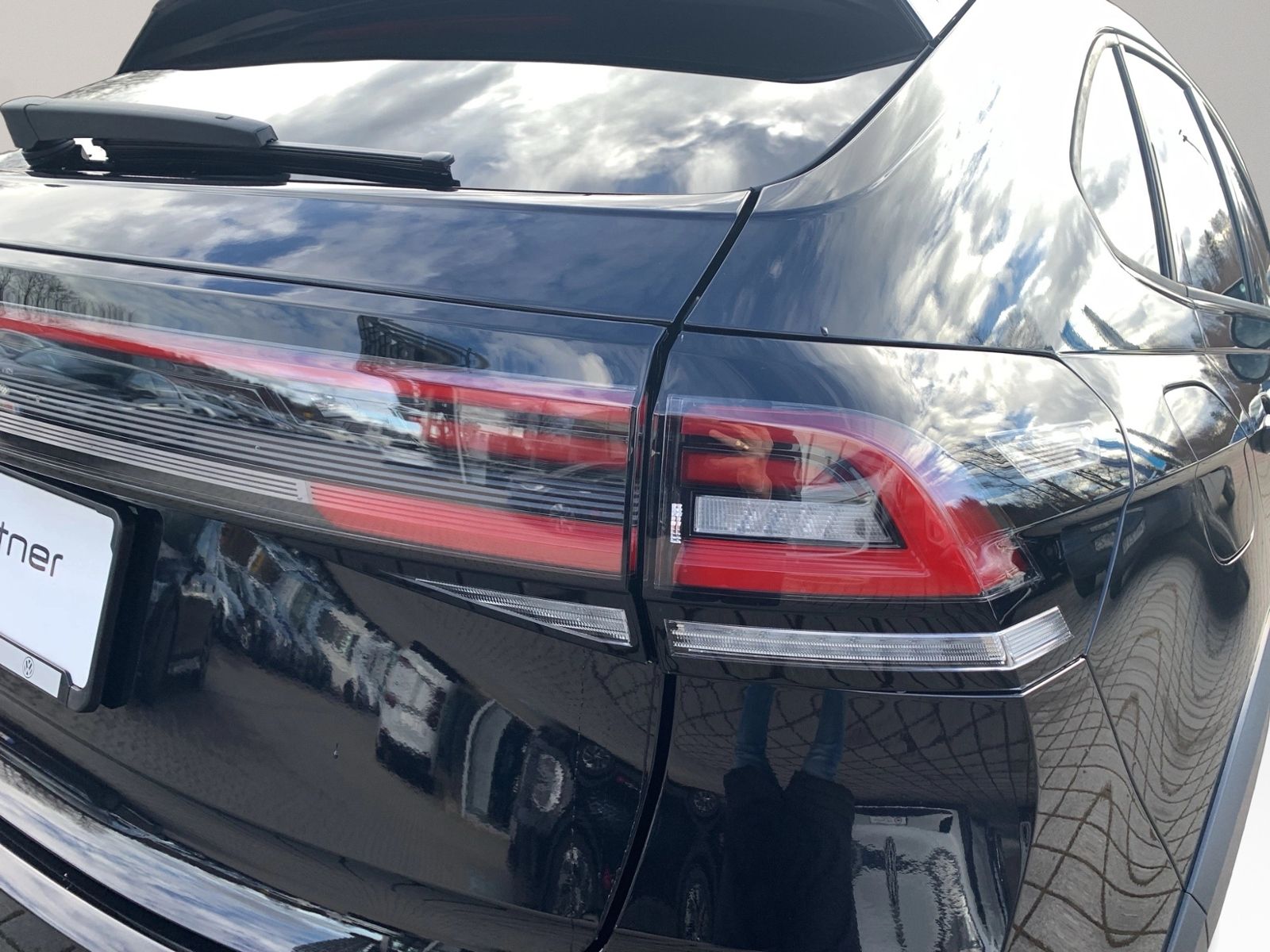 Taigo 1.0 TSI R-Line, Black Style, IQ.Drive, Dis