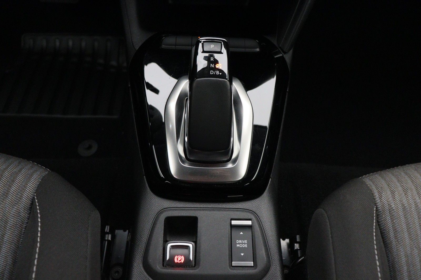 Fahrzeugabbildung Opel Corsa-e F Edition TEMPO KLIMA LDA
