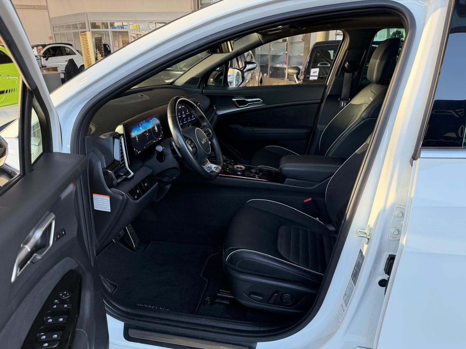 Fahrzeugabbildung Kia Sportage GT-Line 4WD AHK PANO 360° H/K LEDER 19"