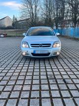 Opel Signum 2.2 Benziner - Opel Signum mit Benzin-Antrieb: Kombi, 2.2
