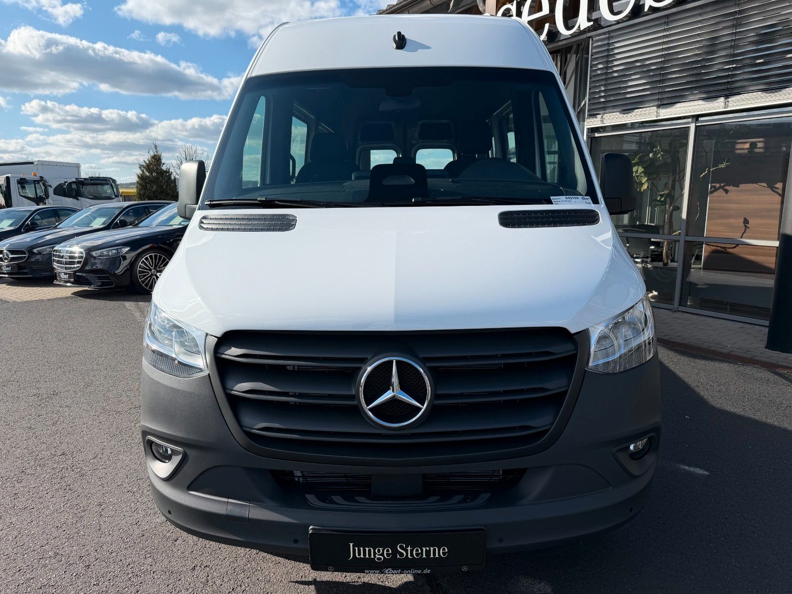 Fahrzeugabbildung Mercedes-Benz Sprinter 317 CDI Mixto/DoKa Standheizung