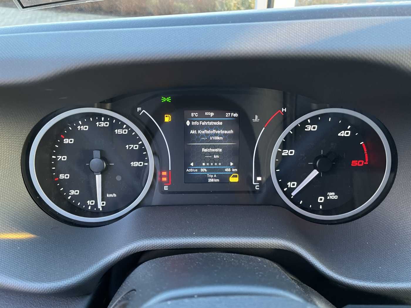 Fahrzeugabbildung Iveco Daily 70C18 HA8 *LBW*Schwenkwandkoffer*