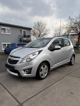 Chevrolet Spark 1.2 LT - silberne Chevrolet Spark