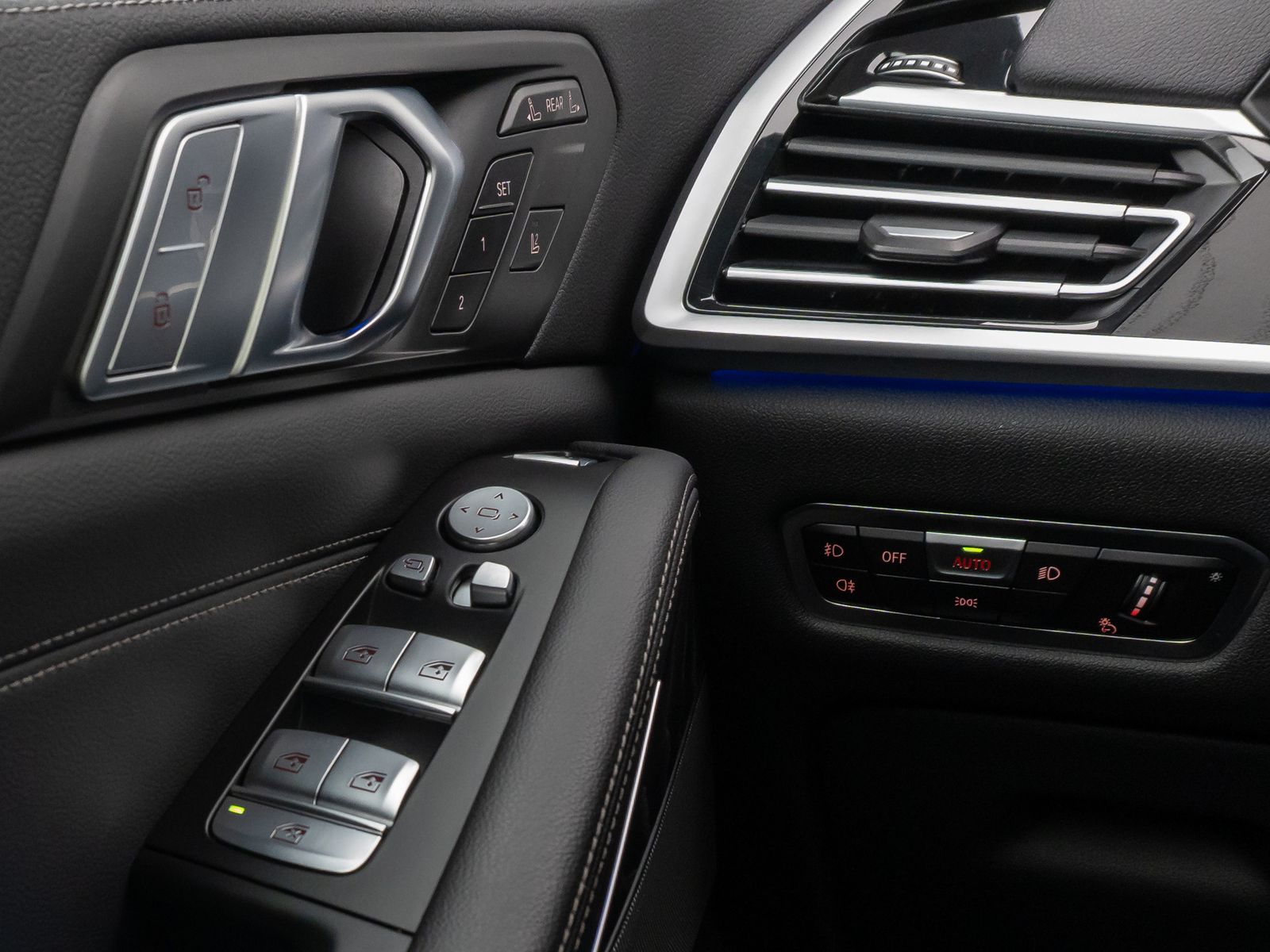 Fahrzeugabbildung BMW X7 xD40d M Sport Panorama 360°HUD DAB H/K SoftCL