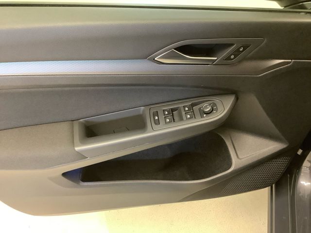 Golf Active TSI 81 kW  AZV, Navi, ACC, kamera