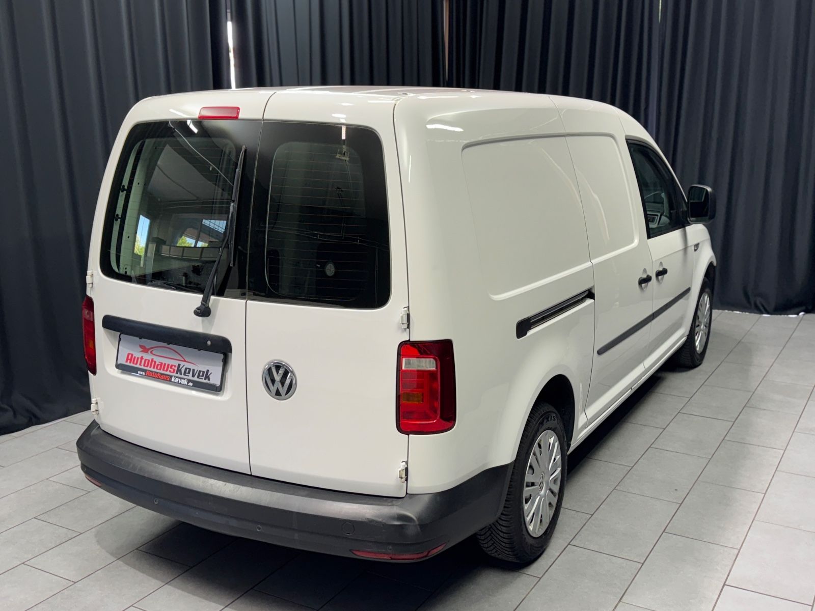Fahrzeugabbildung Volkswagen Caddy Maxi Kasten 2.0TDI BMT|NAVI|TÜV 06/2026