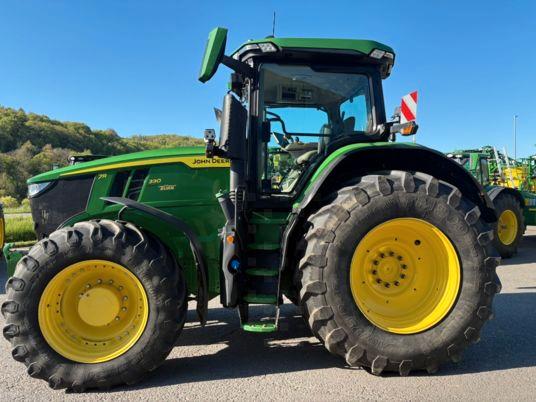 John Deere 7R330 / 7R 330