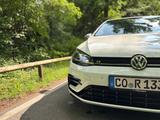 Volkswagen Golf 2.0 TSI DSG 4MOTION R - gebrauchte Kombis in Ingolstadt