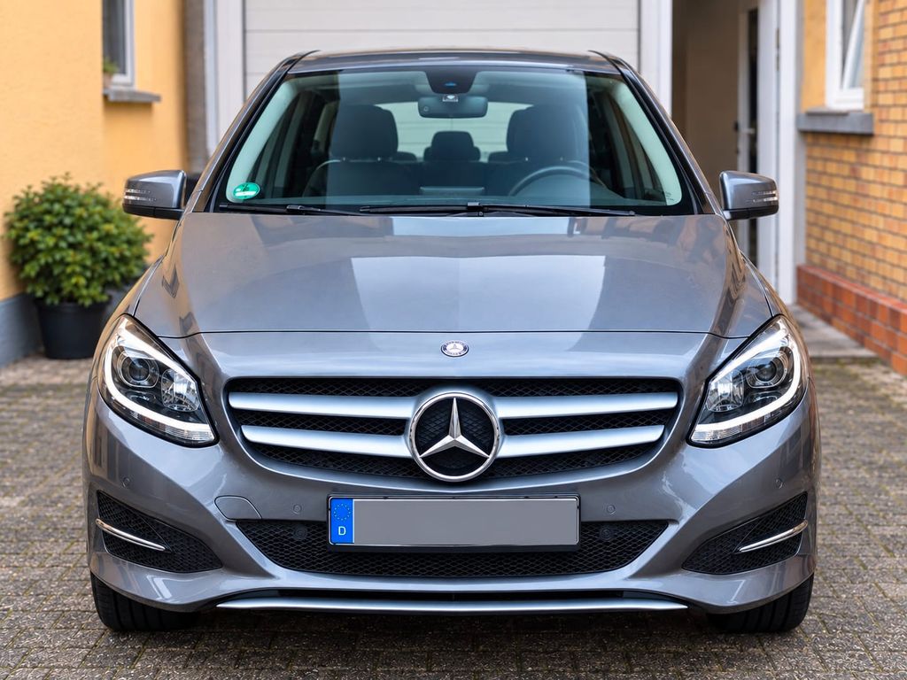 Image of Mercedes-Benz B 180