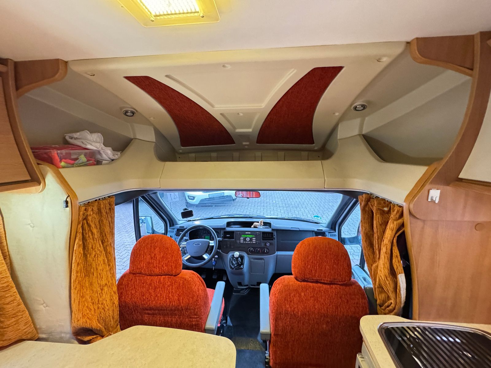Fahrzeugabbildung Chausson Flash 02 Ford Transit 2.2 KAMERA STANDHEIZUNG TV