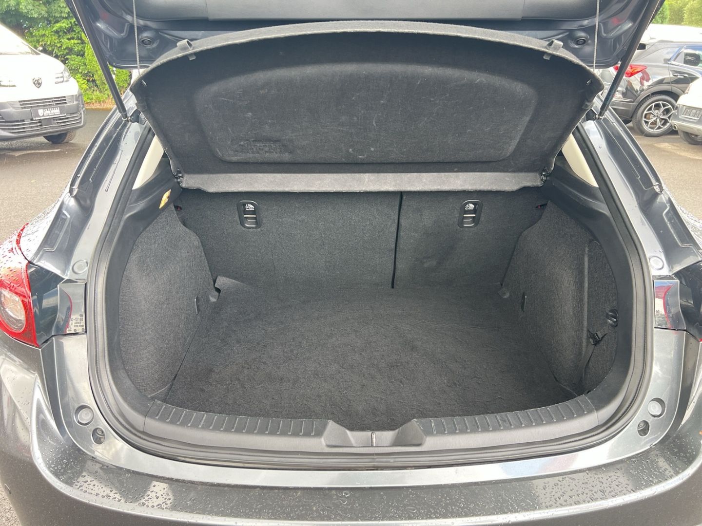 Fahrzeugabbildung Mazda 3 Sports-Line SKYACTIV-G 165 Soundsystem Bose