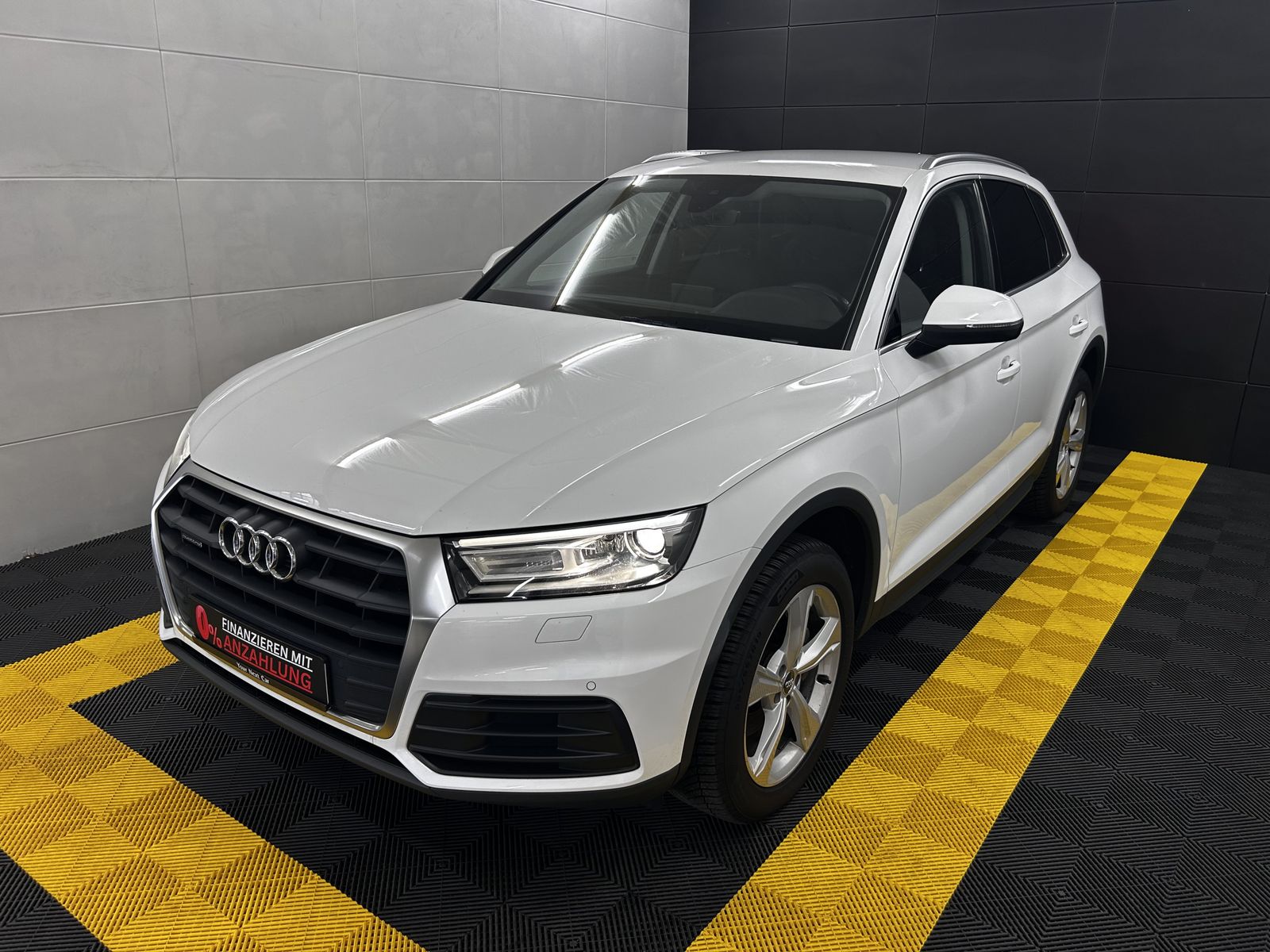AUDI Q5 40 TDI quattro+Bi-Xenon+Temp+Kam+Keyless-Go