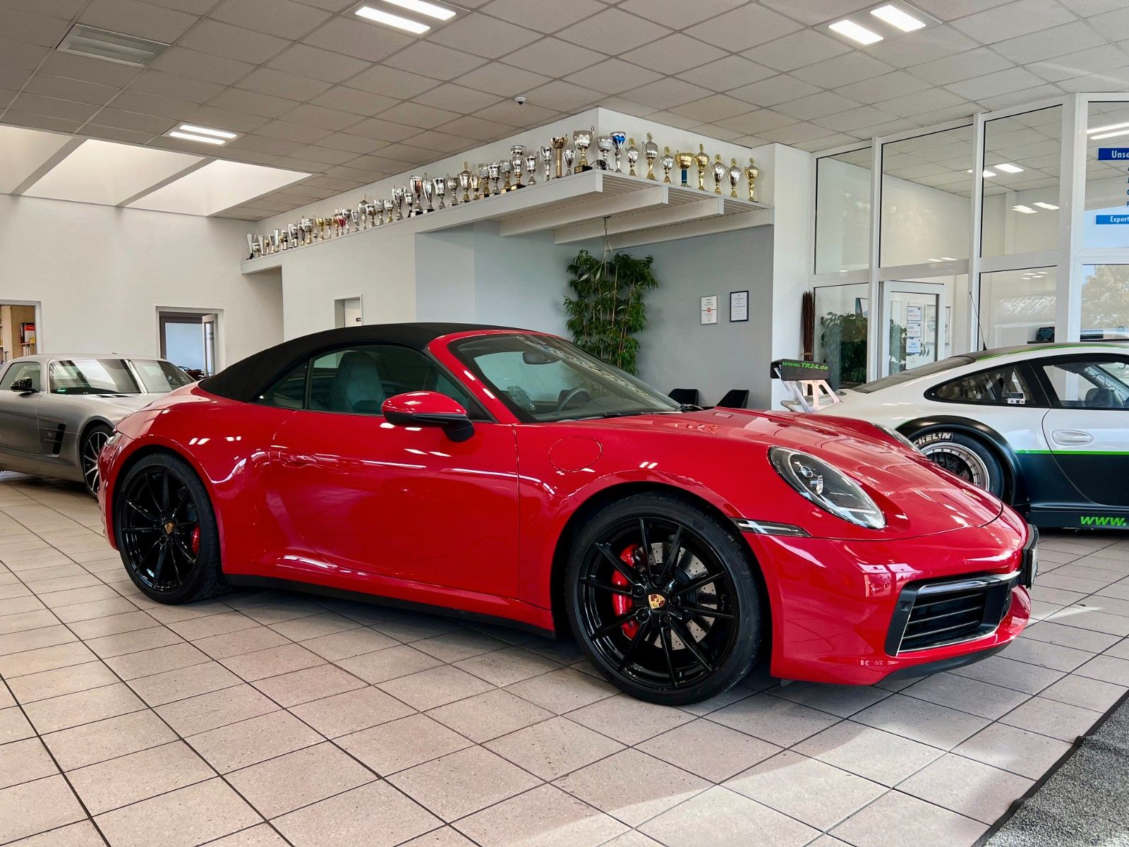 Fahrzeugabbildung Porsche 911 992 Carrera 4S Cabrio ACC, Sportabgasanlage