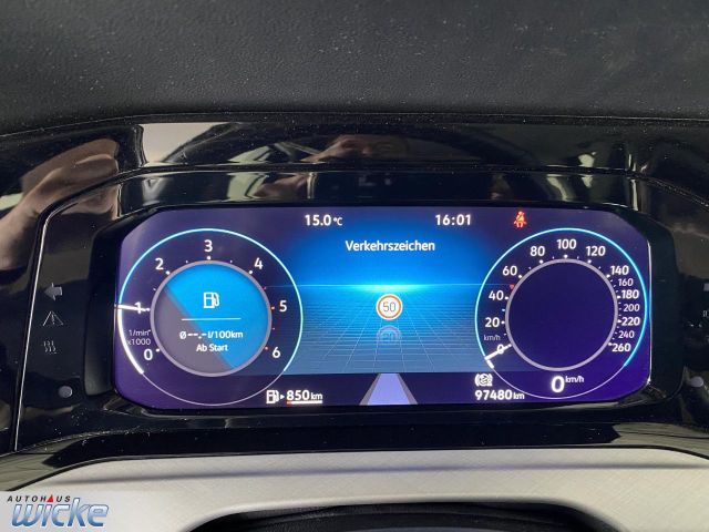 Golf VIII Variant 2.0 TDI Life NAVI KLIMA PDC LE