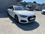 Audi A4 Avant 35 TDI basis Aut./Navi/PDC - Audi A4: Weiß
