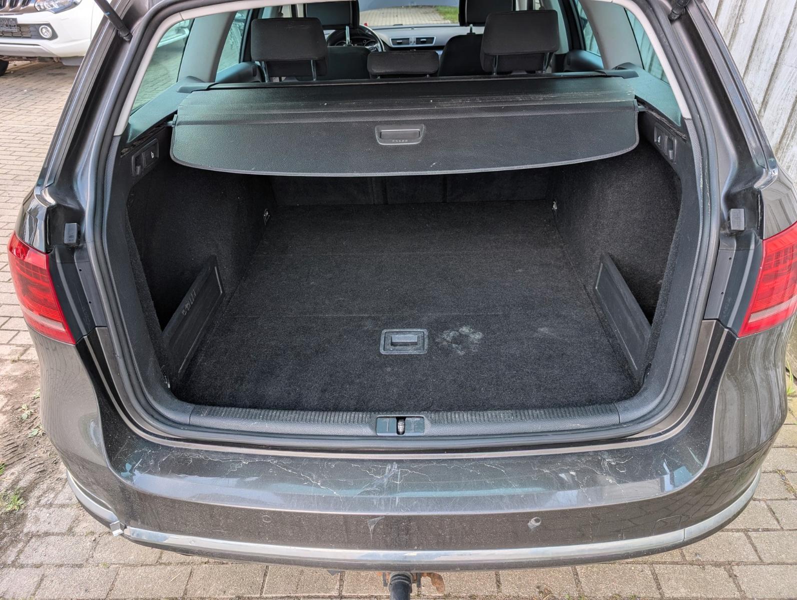 Volkswagen Passat 2015 — photo 22